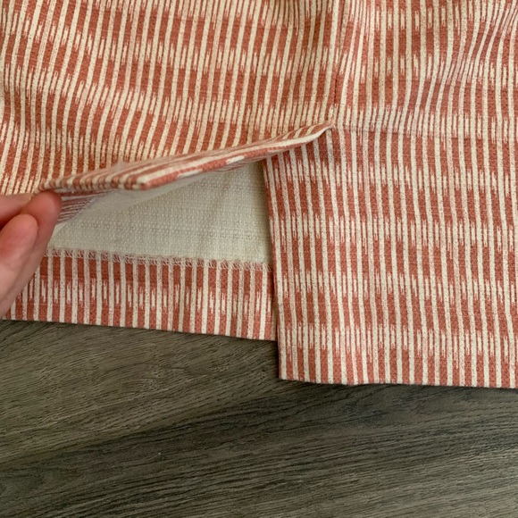 Loft Pink and White Pattern Pencil Skirt, size 00 - Picture 2 of 7